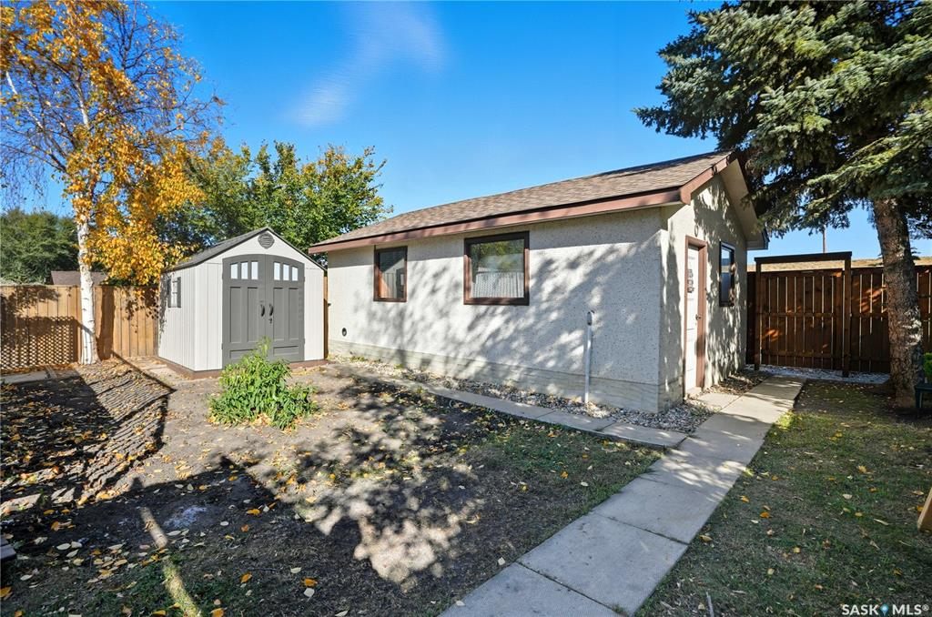 林与唐地产OPEN HOUSE, 10月11日周六2-4pm, East College Park独立屋 · 337 Brock Cres - 13